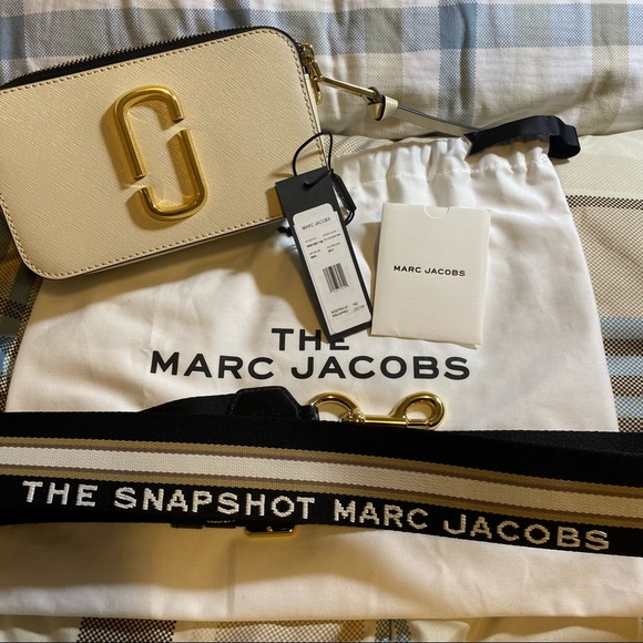 ❤️SOLD❤️Marc Jacobs Snapshot - Picture 10 of 12